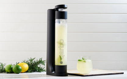 qarbo CLASSIC - Sparkling Beverage Maker Starter Pack including CO2 Cylinder